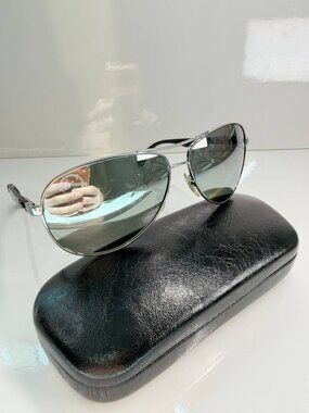 Ray-Ban Aviator Sunglasses | Polarized | Size 61-13-140 | Hard Case Included
